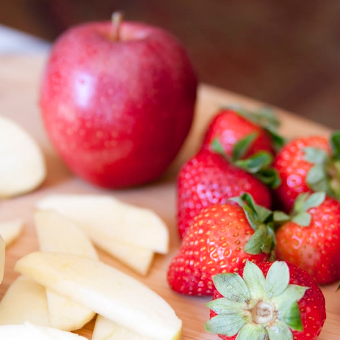 Cookery Apple & Strawberry Crumble