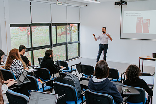 Dr Benoit Cuq teaching students at the EUVG School of Veterinary Medicine in Coimbra (Portugal)