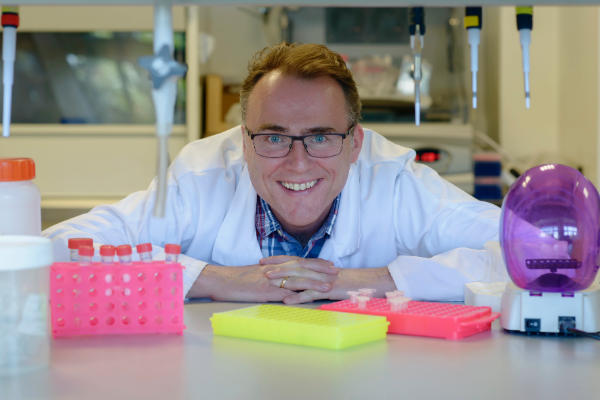 Professor Steve Gordon in a lab